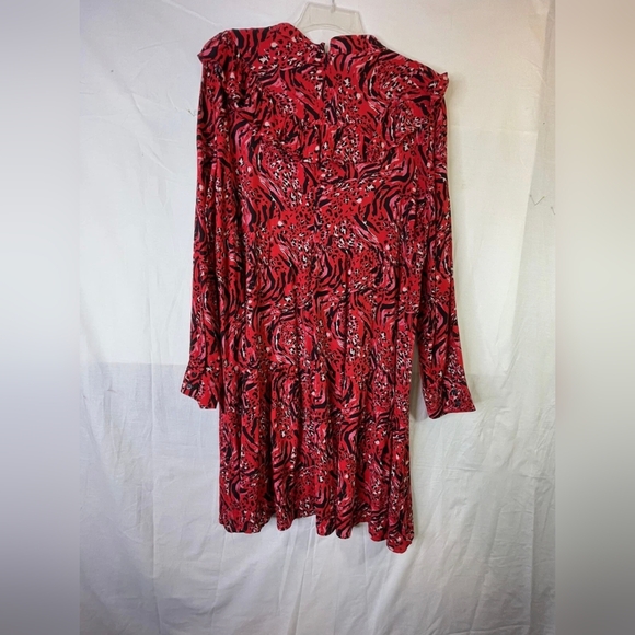 NWT Women's Time and Tru Red Abstract Print Tiered Ruffle Dress Sz L (12-14) NWT - Picture 2 of 5